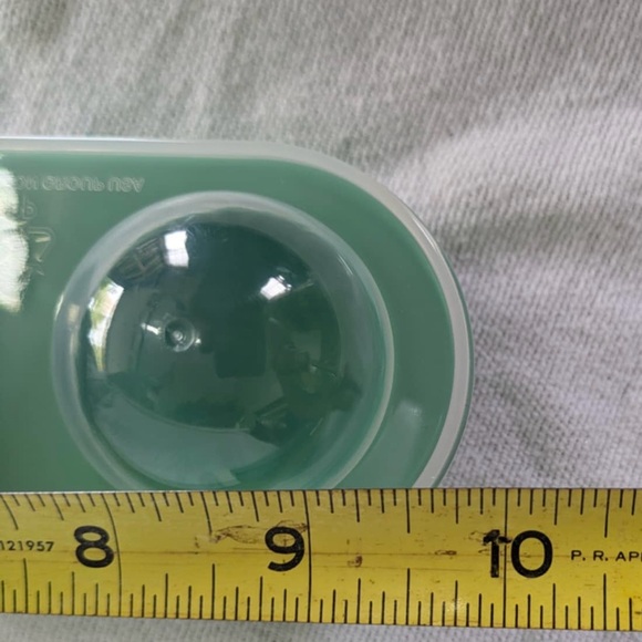 NWT Green Food Mold Tray with Lid freezer safe - Picture 8 of 8